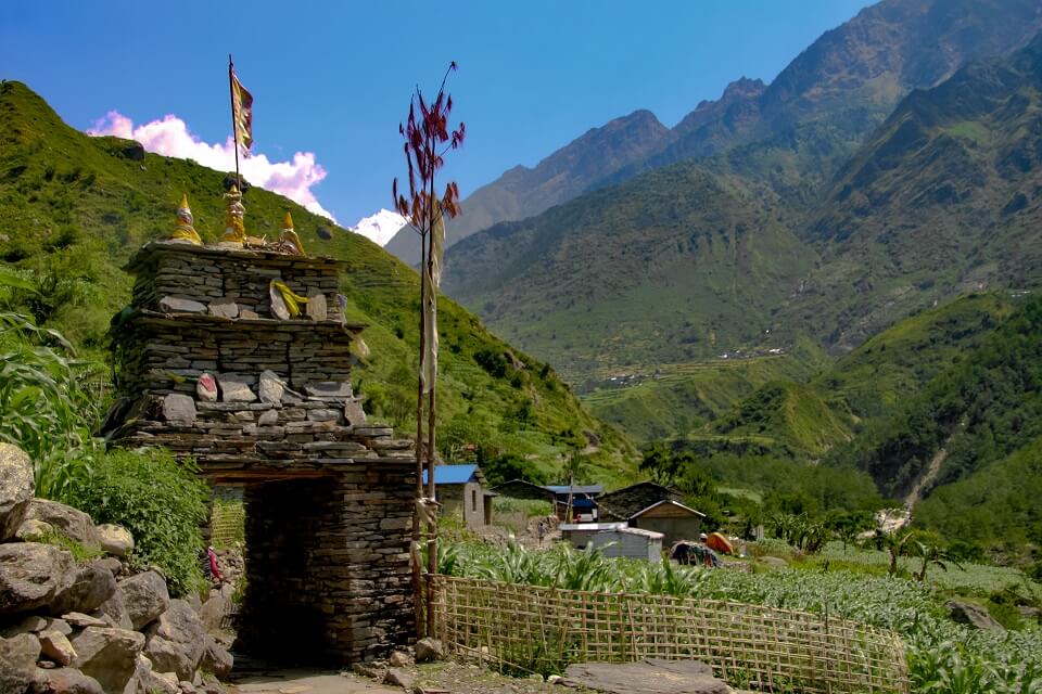 Manaslu with Tsum valley trek - Buddhist chörtens in the Kathmandu valley